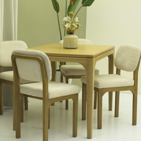 نهارخوری آیسل عظیم زاده